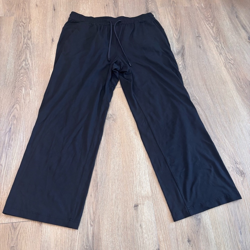 Lululemon Women’s Soft Jersey Straight Leg Mid Rise Pants Black Size 12 W5GH8S